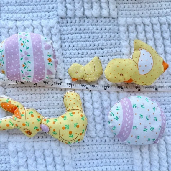 Vintage Handmade Fabric Plush Easter Basket with Bunny, chick and eggs - Picture 13 of 15